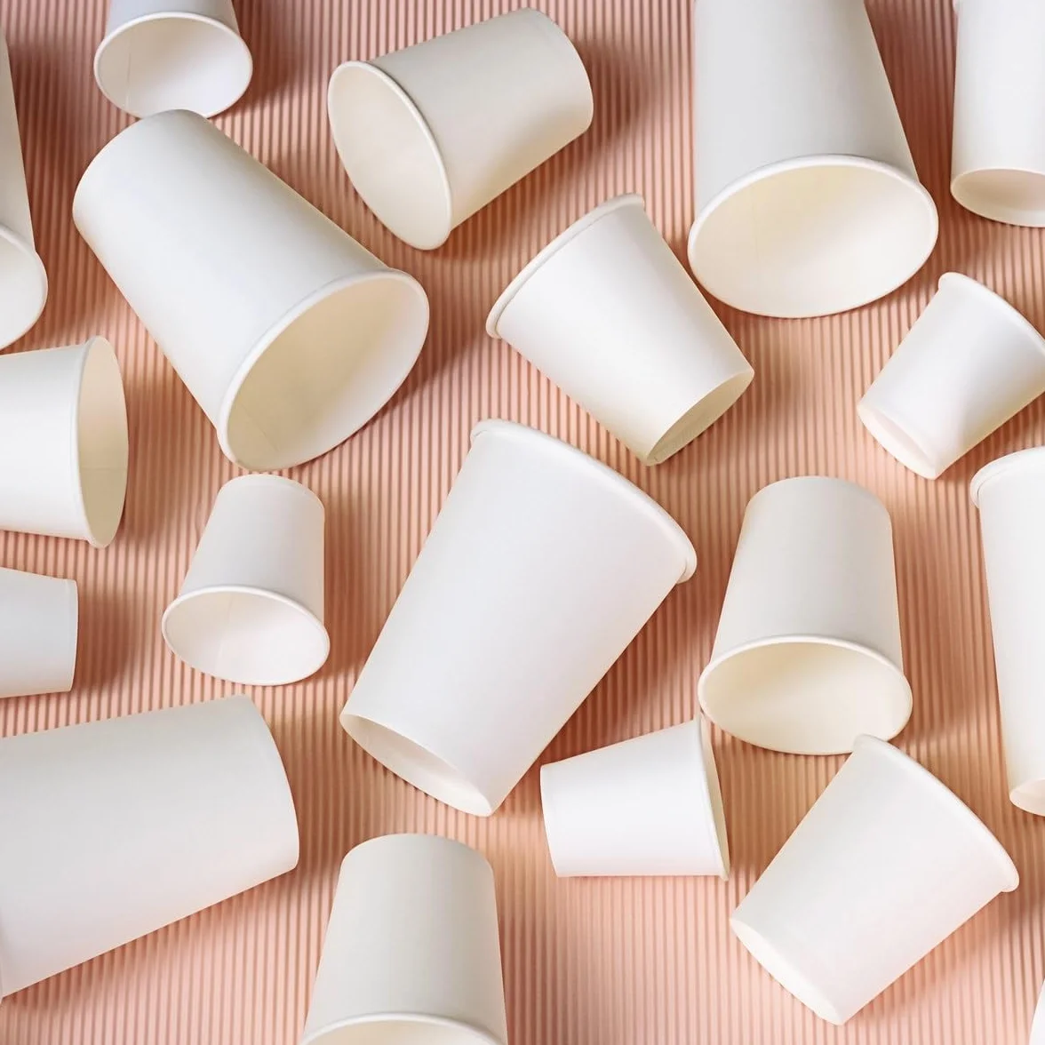 BEST PRODUCTS 400 vasos desechables café 250cc de cartón antifugas, biodegradables, compostables, reciclables, para café, agua, infusiones, bebidas frías y calientes para fiestas y eventos.
