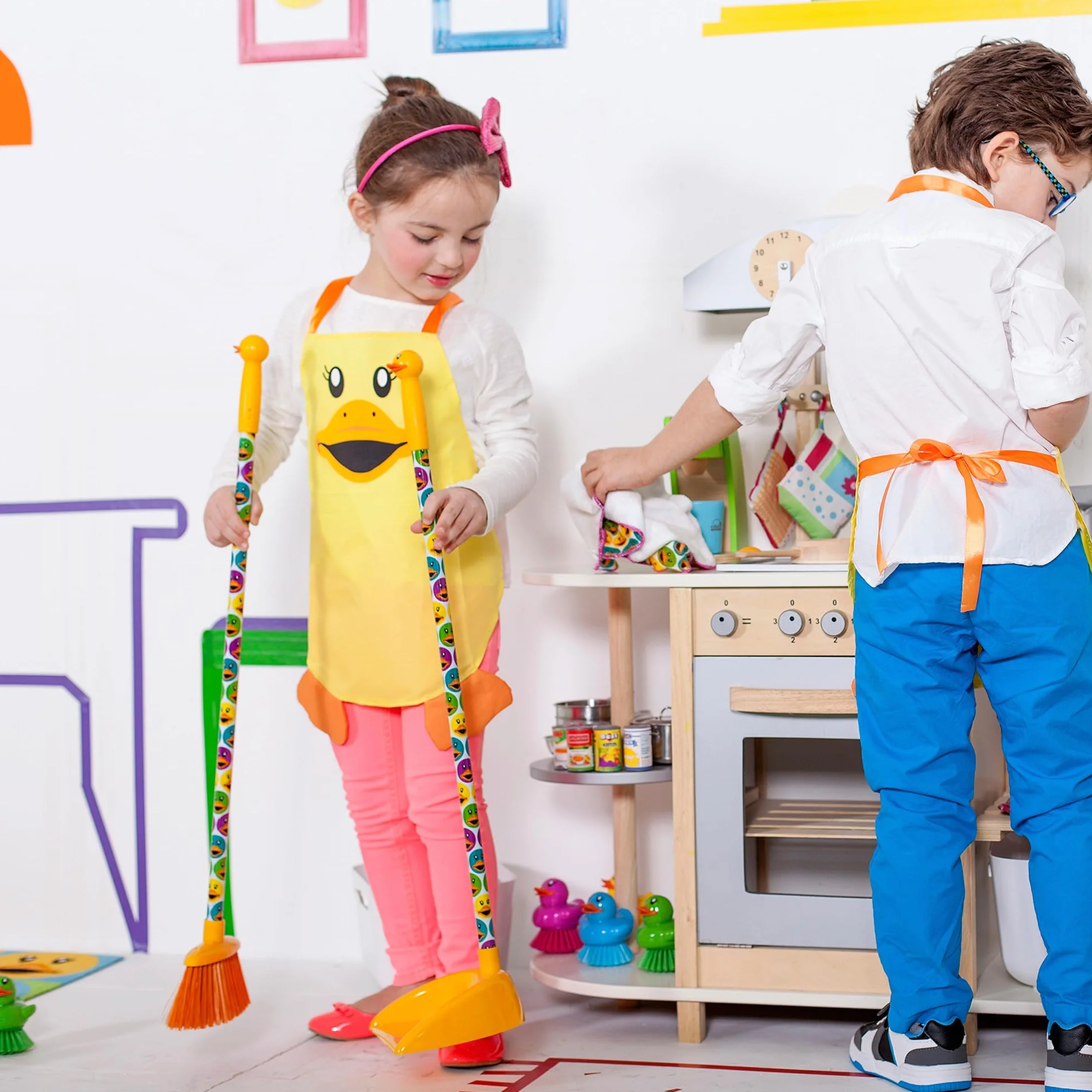 Vigar Set de Barrer con Escoba y Recogedor Infantil Ducks