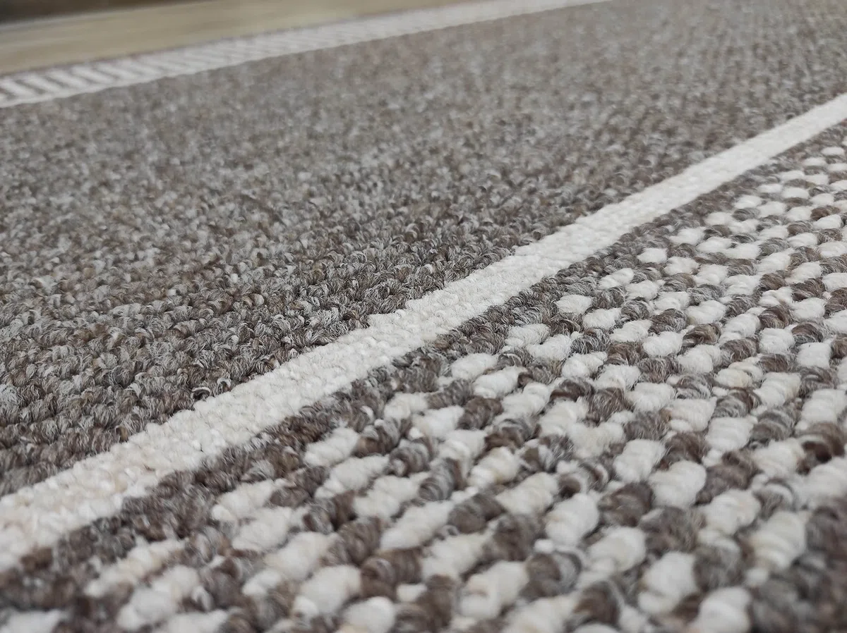 Alfombra Larga para Pasillo, Cocina, entradas Antideslizante de Colores Taupe y Antracita, Lavable en Lavadora y a Mano.
